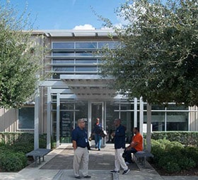 Newsroom 3