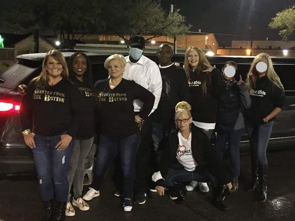 Staff Members Volunteer with Street Outreach Team to Offer Hope 1 Staff Members Volunteer with Street Outreach Team to Offer Hope 1